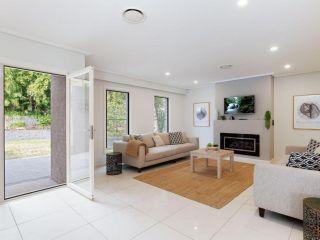 25 Christmas Bush Avenue - aircon, pet friendly, small boat parking & WIFI Guest house, Nelson Bay - 5
