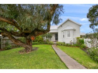 26 Church Guest house, Lakes Entrance - 1