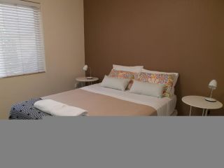 Mt.Lawley Superb 2 BR location Comfort, style 3 Apartment, Perth - 3