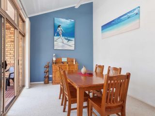 3 'Ambleside' 9 Shoal Bay Avenue - air con, WIFI and close to the water and Shoal Bay shops Apartment, Shoal Bay - 3