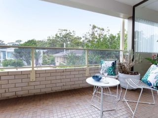 3 'Bangalee' 41 Soldiers Point Rd - Fantastic Waterfront Unit with Pool, WIFI & Chromecast Apartment, Soldiers Point - 1
