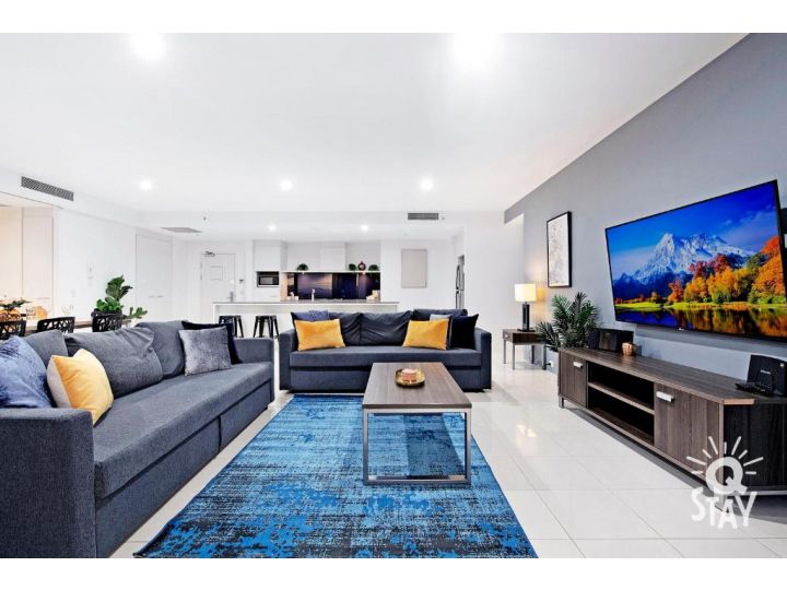 3 Bedroom 3 Bathroom Sub Penthouse - Sleeps up to 10 guests - Circle on Cavill Apartment, Gold Coast - imaginea 3