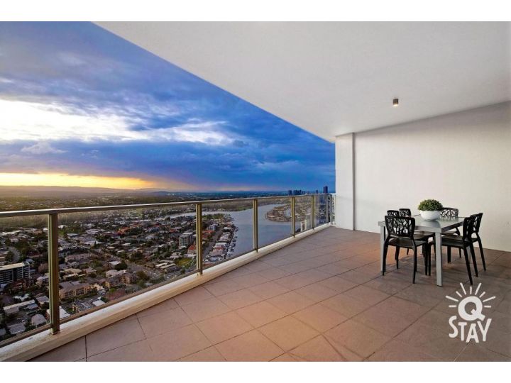 3 Bedroom 3 Bathroom Sub Penthouse - Sleeps up to 10 guests - Circle on Cavill Apartment, Gold Coast - imaginea 8