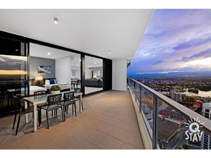 3 Bedroom 3 Bathroom Sub Penthouse - Sleeps up to 10 guests - Circle on Cavill Apartment, Gold Coast - imaginea 12