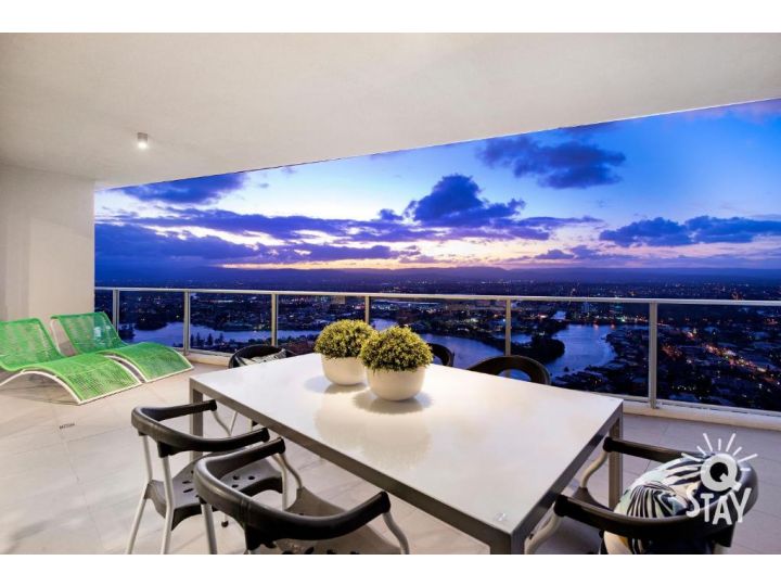 3 Bedroom 3 Bathroom Sub Penthouse - Sleeps up to 10 guests - Circle on Cavill Apartment, Gold Coast - imaginea 7