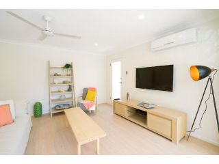 3 Bedroom Apartment Minutes from Main Beach Apartment, Gold Coast - 1