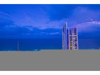 3 Bedroom Sub Penthouse Ocean SPA - Sleeps up to 10 guests - Circle on Cavill Apartment, Gold Coast - 1