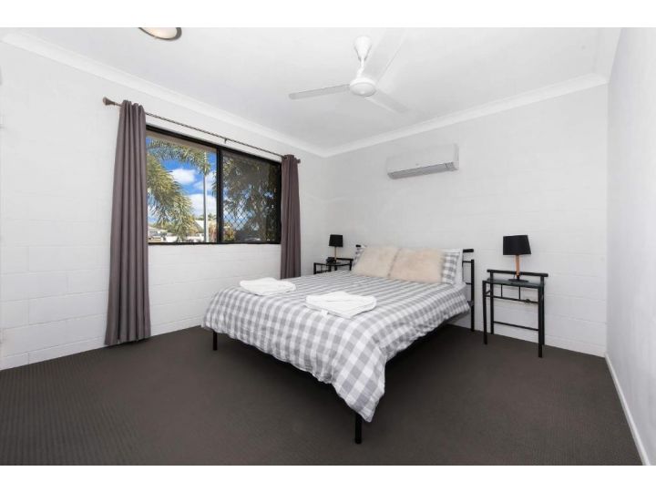 3 bedroom home Guest house, Ross River - imaginea 7