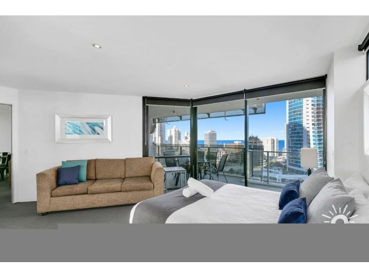 3 Bedroom SPA Apartment - Centre of Surfers Paradise - Circle on Cavill AMAZING!! Apartment, Gold Coast - imaginea 5