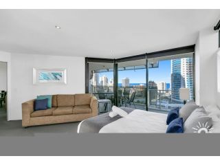 3 Bedroom SPA Apartment - Centre of Surfers Paradise - Circle on Cavill AMAZING!! Apartment, Gold Coast - 5
