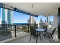 3 Bedroom SPA Apartment - Centre of Surfers Paradise - Circle on Cavill AMAZING!! Apartment, Gold Coast - thumb 2