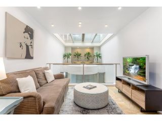 3 Bedroom Terrace in the Heart of Sydney Guest house, Sydney - 2