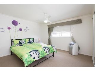 3 Bedroom Unit earlier check in Pet Friendly Villa, Buderim - 2