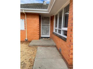 3 BR Family House close to Melbourne Airport Guest house, Melbourne - 3