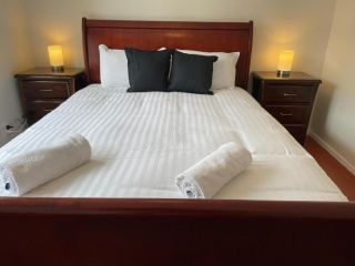 3 BR Family House close to Melbourne Airport Guest house, Melbourne - 2