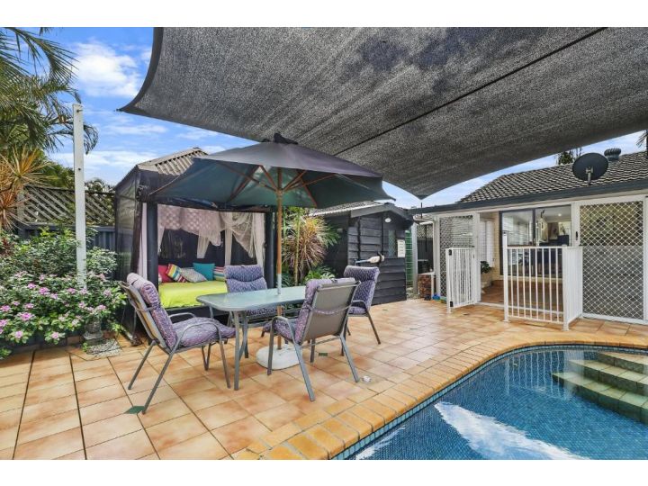 3 BR Hidden Gem with WIFI and Indoor Fireplace Guest house, Gold Coast - imaginea 2