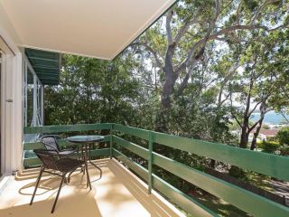 3 'Far Horizons' 77 Ronald Avenue - cosy comfortable unit with filtered views Apartment, Shoal Bay - 1
