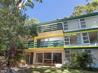 3 'Far Horizons' 77 Ronald Avenue - cosy comfortable unit with filtered views Apartment, Shoal Bay - 2