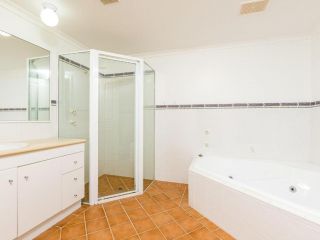 3 'Peninsula Waters', 2-4 Soldiers Point Rd - Beautiful Air Conditioned Unit with Pool, Lift & WIFI Apartment, Soldiers Point - 1