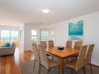 3 'The Clippers' 131 Soldiers Point Road - fabulous waterfront unit Apartment, Salamander Bay - 4