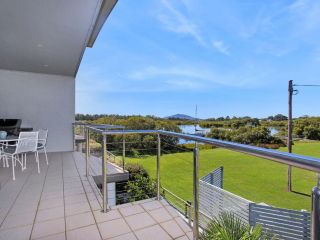3 The Pier on The Myall River Guest house, Tea Gardens - 2