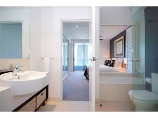 301 Harbour View Apartment, Cairns - 1