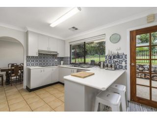 35 Calwalla Crescent, Port Macquarie Guest house, Port Macquarie - 2