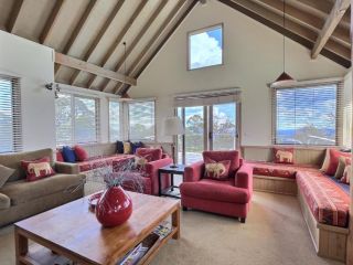 360 Degrees, alpine-getaways Chalet, Dinner Plain - 2