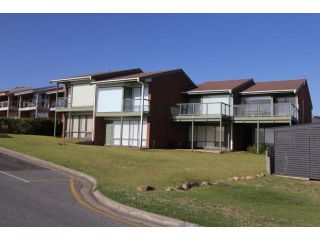 'Southern Sands' Beachfront Apartments Guest house, Port Elliot - 1