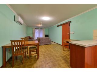 4/1 Maidstone Crescent Guest house, Exmouth - 3