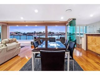 5 Million Dollar Surfers Paradise Dream Mansion Guest house, Gold Coast - 5