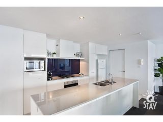 4 Bedroom Sub Penthouse - Full Ocean Views - Sleeps 10!! Apartment, Gold Coast - 1