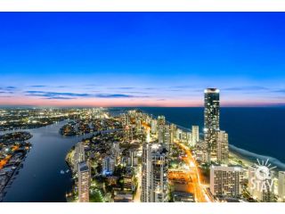 3 Bedroom Superior Sub Penthouse in the heart of Surfers with full ocean views - Circle on Cavill AMAZING!! Apartment, Gold Coast - 4