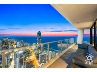 3 Bedroom Superior Sub Penthouse in the heart of Surfers with full ocean views - Circle on Cavill AMAZING!! Apartment, Gold Coast - 1