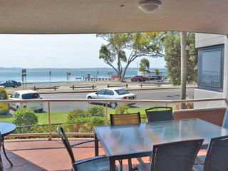 4 'Florentine' 11 Columbia Close - spectacular views and air conditioning Apartment, Nelson Bay - 2