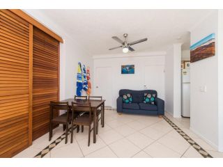 4 Mooloomba Apartment, Point Lookout - 1