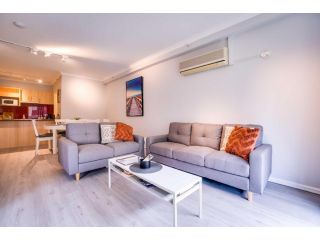 4 So Much More Family apartment sleeps 4 - parking Apartment, Perth - 1