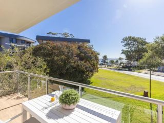 4 'Villa Ellisa', 10 Columbia Close - beautiful unit with beautiful water views at Little Beach Apartment, Nelson Bay - 2