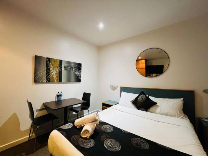 408 Lovely one BR ex hotel ensuite room in city Apartment, Adelaide - imaginea 17