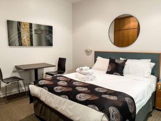 410 /247 studio gouger st Ex hotel room in city Apartment, Adelaide - 1