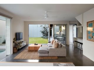 Byron Bay Accom - North Beach Houses 42 Bayshore Drive - No pool in studio Apartment, Byron Bay - 5