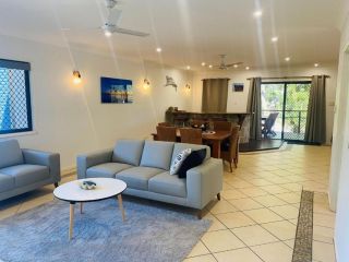 44 Cypress Avenue - Holiday home in a quiet location, close to patrolled beach and CBD Guest house, Rainbow Beach - 2