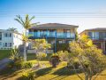 45 Hillside Cres Beach House Guest house, Kianga - thumb 3