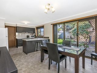 45 on REGENT Guest house, Port Fairy - 4