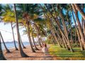 Belle Escapes - Tropical Beach Haven in Palm Cove Guest house, Palm Cove - thumb 3