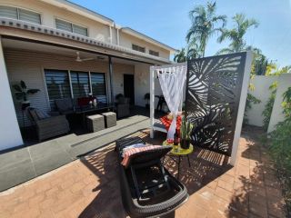 4 BEDROOM GARDENS ESCAPE - CHAMPAGNE STAYS Darwin Guest house, Darwin - 5