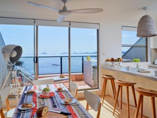 5 'Casuarina's ' 33 Soldiers Point Road - superb waterfront unit Apartment, Soldiers Point - 2