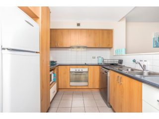 507 High Heaven breathtaking views, pool, parking Apartment, Perth - 5