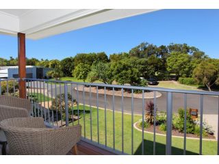 53 Northbeach Place, Mudjimba Guest house, Mudjimba - 1