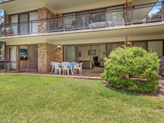 56 'Bay Parklands', 2 Gowrie Ave - ground floor, air conditioned & Foxtel Apartment, Nelson Bay - 2